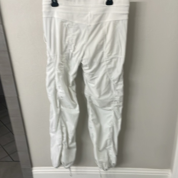 Lululemon off white joggers - Picture 3 of 3
